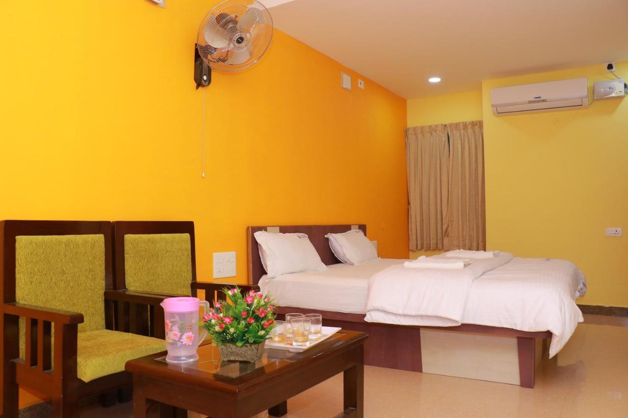 Avm Residency Hotel Paramagudi Exterior photo
