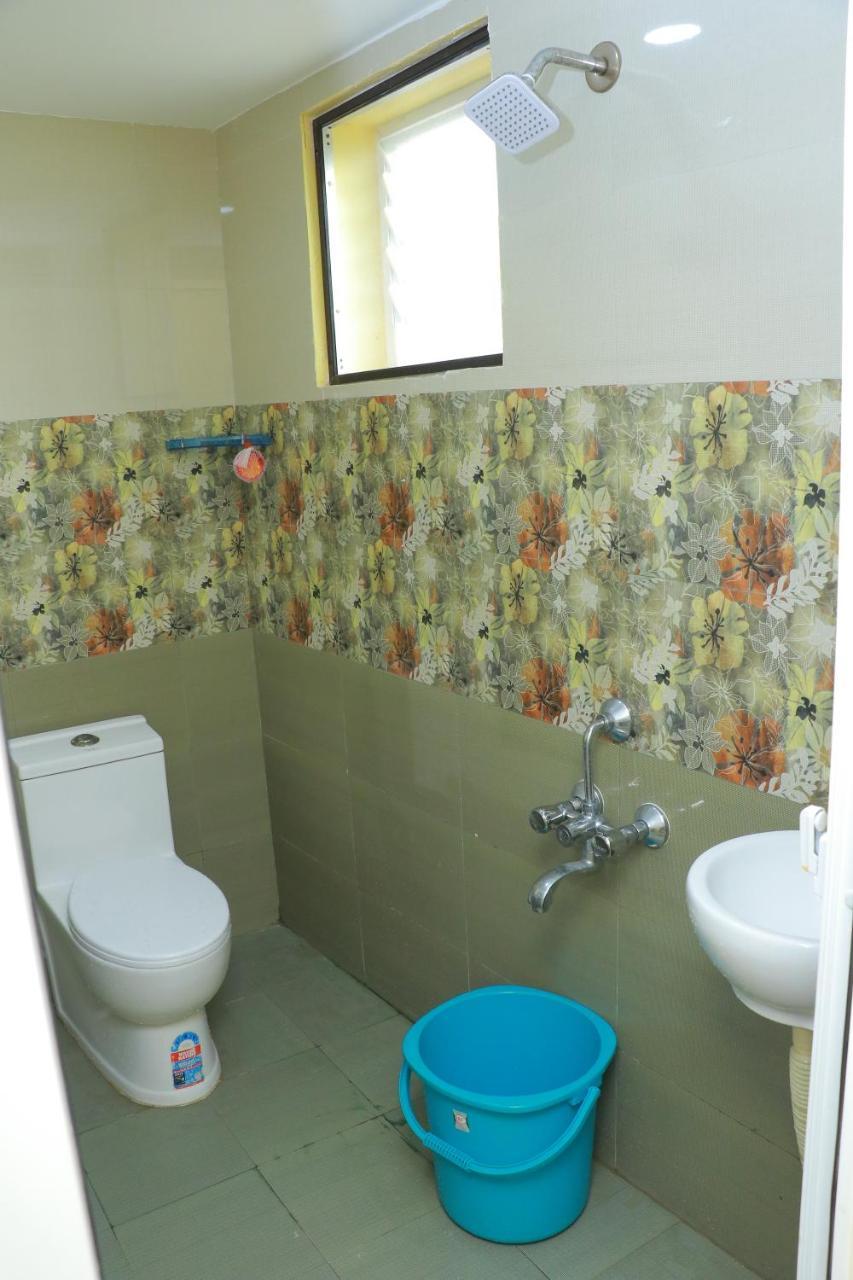Avm Residency Hotel Paramagudi Exterior photo